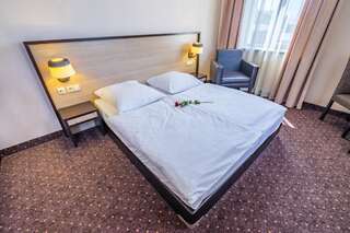 Отель Hotel Lomsia Ахалцихе Стандартный двухместный номер с 1 кроватью или 2 отдельными кроватями-6